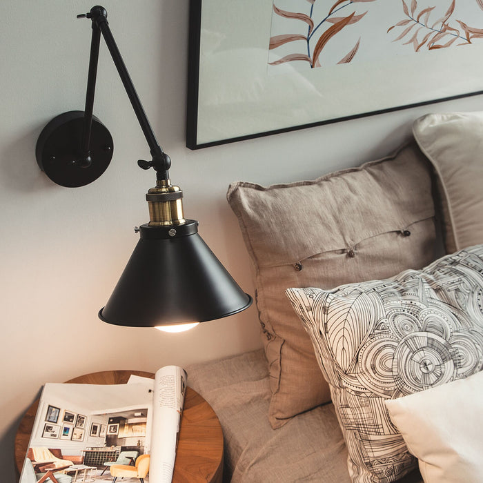 Beliani - NARVA - Wandlamp - Zwart - Metaal