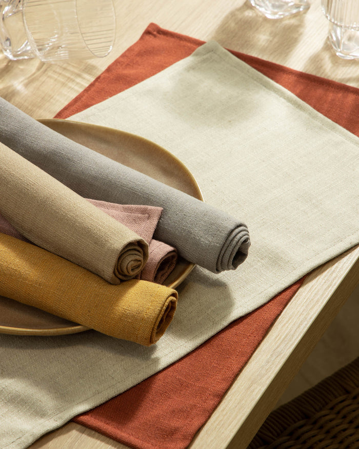 Kave Home - Set Samay van 4 placemats mosterd