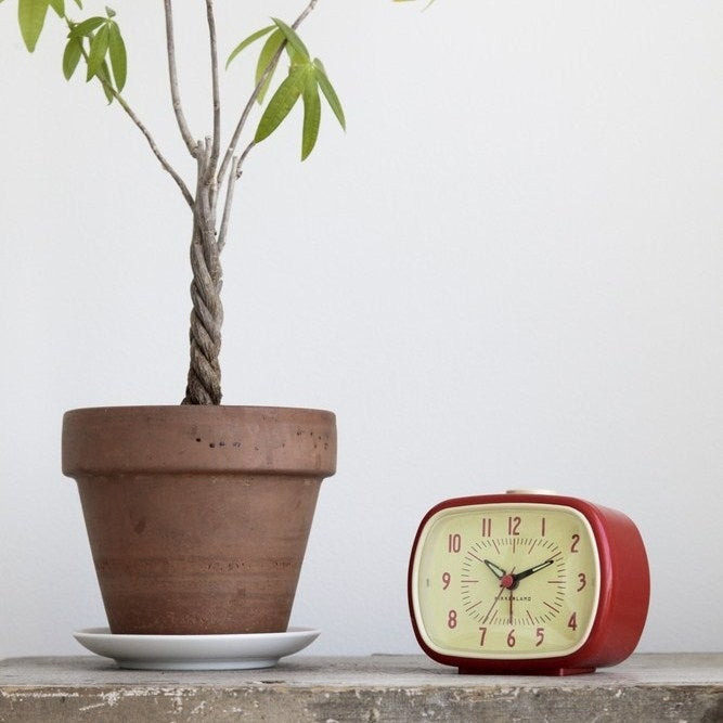 Kikkerland Retro Wekker 11 x 9 cm