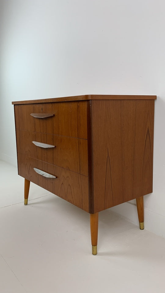 Reliving Scandinavisch Vintage Teakhouten Ladekast Lyseki Commode