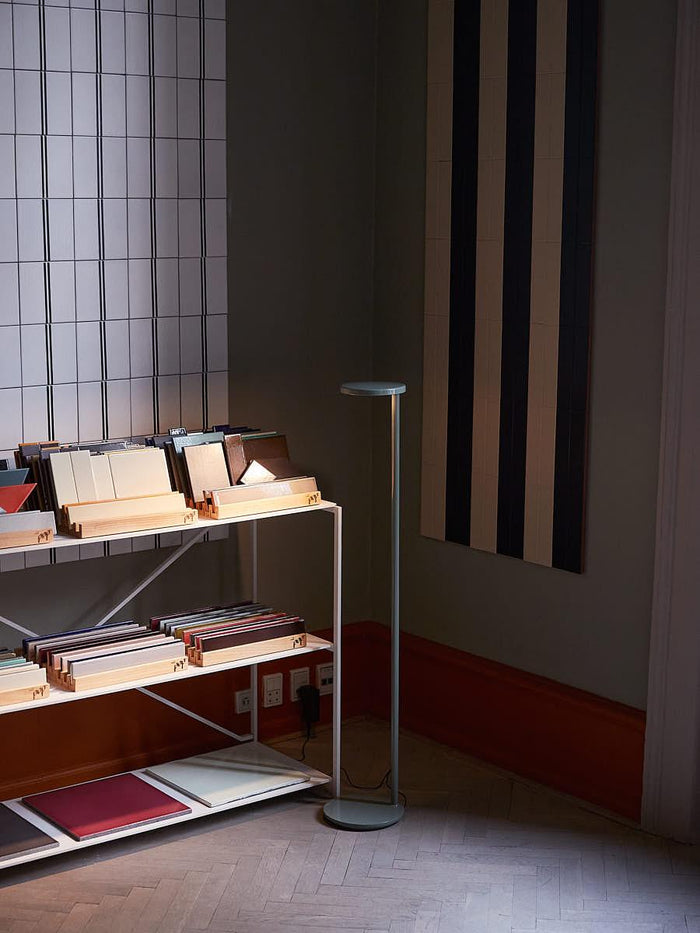 Oblique vloerlamp LED mat roest