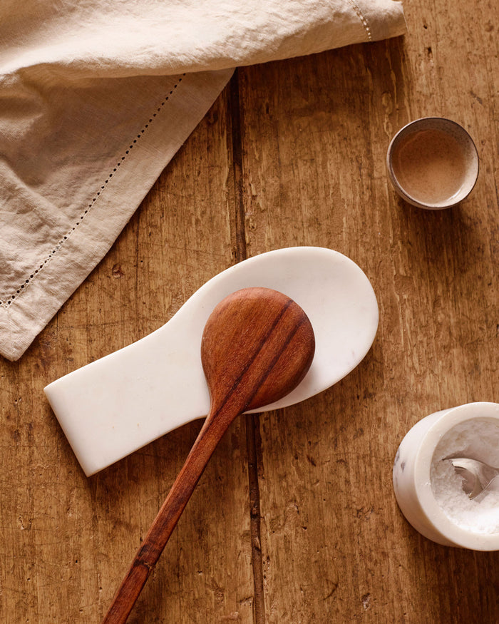 Kave Home - Cinderella lepelhouder in wit marmer