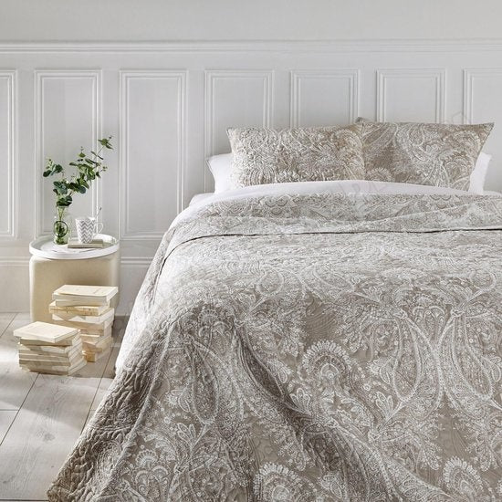 Atmosphera - Bedsprei Marie - Incl. Kussenslopen - Beige - 240x260cm