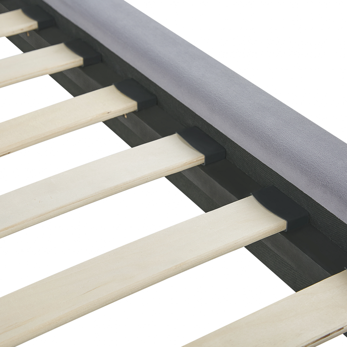 Beliani - FORBACH - Tweepersoonsbed - Grijs - 160 x 200 cm - Fluweel