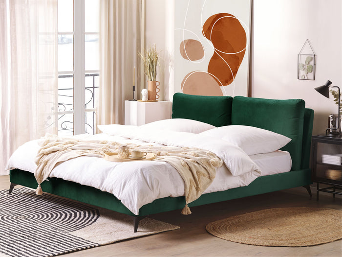 Beliani - MELLE - Tweepersoonsbed - Groen - 180 x 200 cm - Fluweel