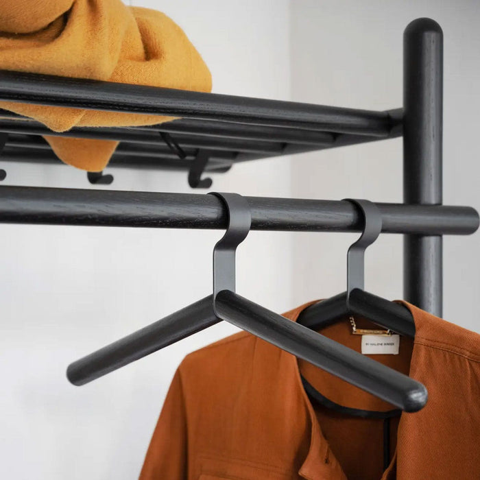 Rowico Home Milford eikenhouten kledingrek zwart - 91 x 181 cm