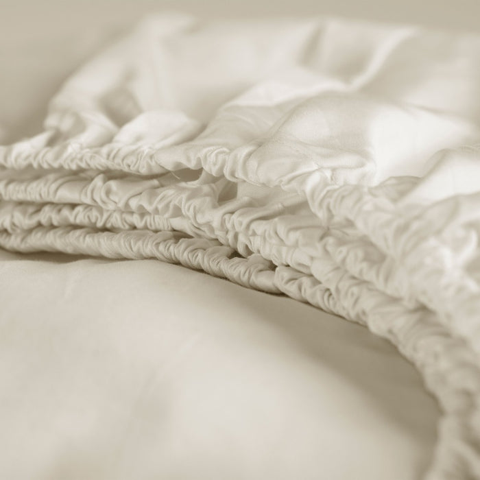 Cinderella Sundays - Hoeslaken (tot 25 cm) - Satijn - 140x200 cm -