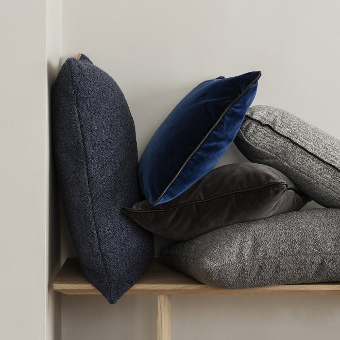 Blomus BOUCLE kussenhoes 30x50 - Midnight Blue