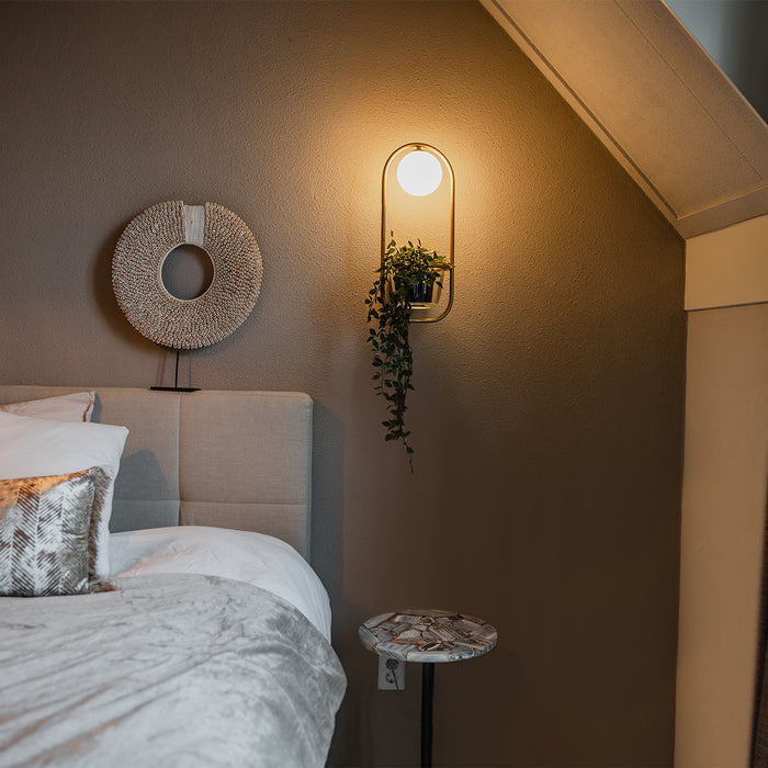 QAZQA Art deco wandlamp goud met wit glas - Isabella