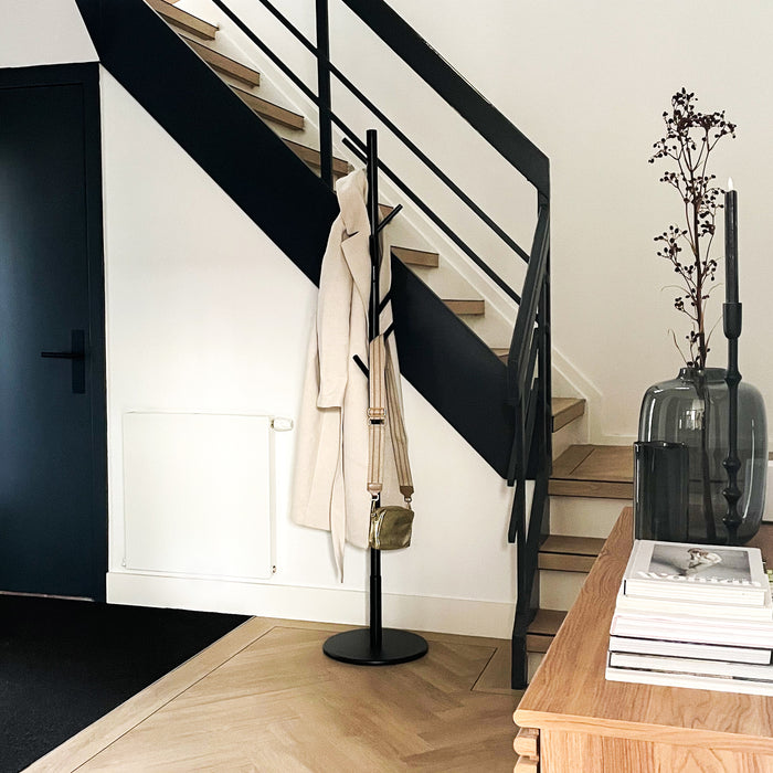 QUVIO Staande kapstok hout - Zwart