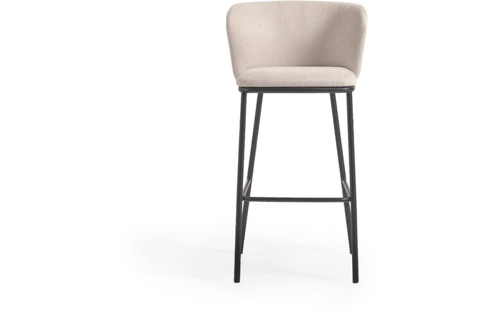 Kave Home - Ciselia kruk beige chenille en zwarte stalen poten hoogte