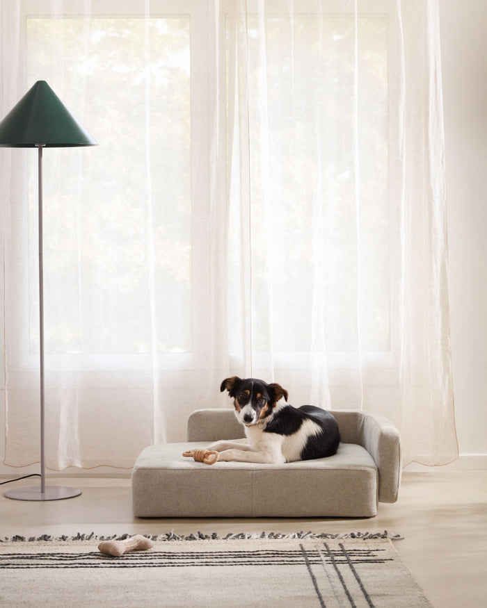 Kave Home - Bowie groot huisdierenbed in beige 73 x 98 cm