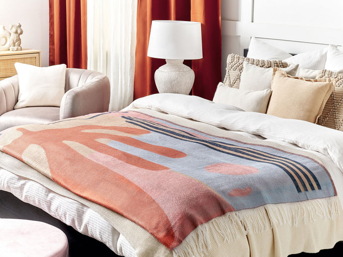 Beliani - RESHA - Plaid - Lichtrood - 130 x 170 cm - Polyester