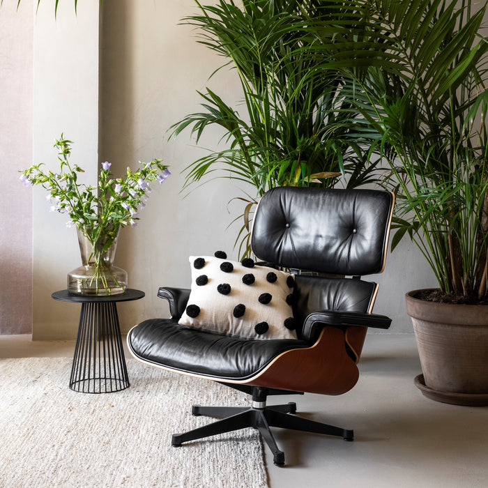 vtwonen Pompom Sierkussen L 45 x B 45 cm - Zwart