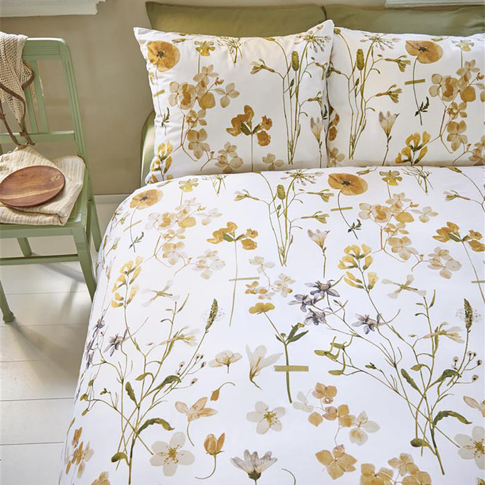 Ariadne at Home Flowerlove Dekbedovertrek 140 x 200/220 cm - Wit