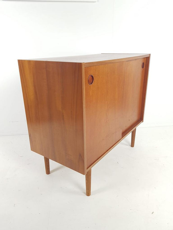 Reliving Vintage Deens Teak Houten Dressoirtje Schuifdeuren Kastje