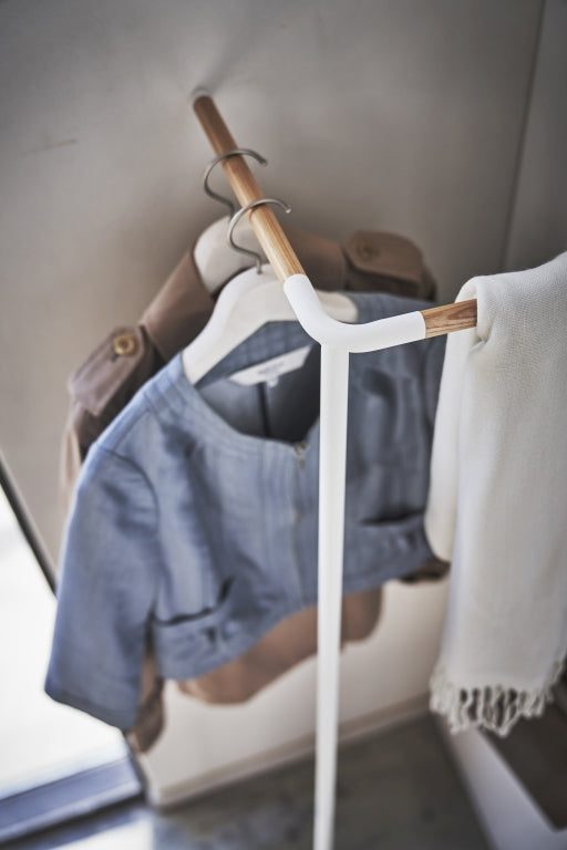 Yamazaki Leunende Hoekkapstok - Tower - Wit