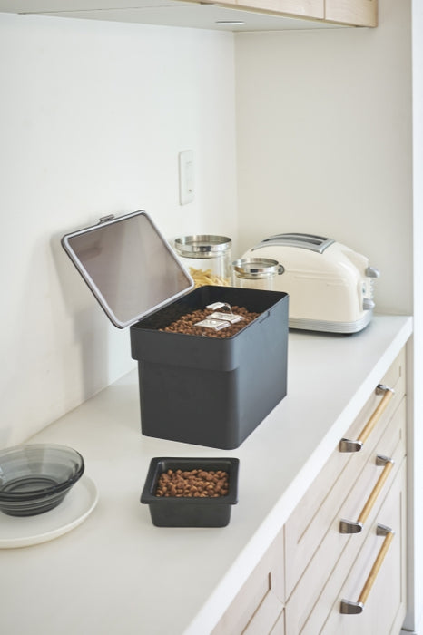 Yamazaki Huisdier Voedselcontainer - Tower - Zwart