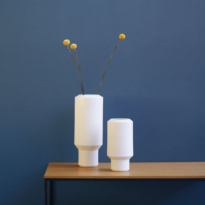 Kave Home - Estartit grote keramische vaas in wit, 39 cm