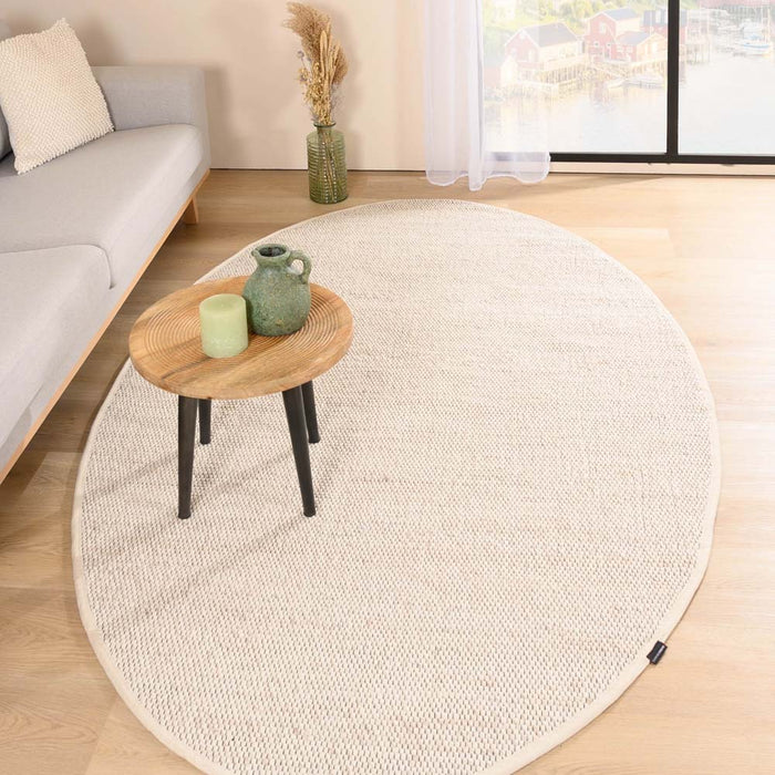 Nordic Weavers Wollen vloerkleed ovaal - Lett wit - 152x245 cm