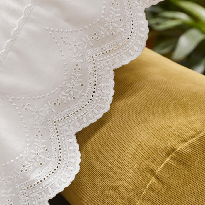 Essenza April Dekbedovertrek 200 x 220 cm - Wit