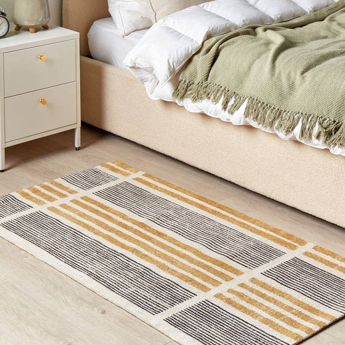 Beliani - KATRA - Laagpolig vloerkleed - Geel - 80 x 150 cm - Katoen