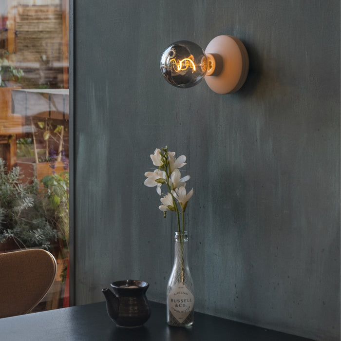 Humble Bee Wandlamp Draadloos - Beige Smoked