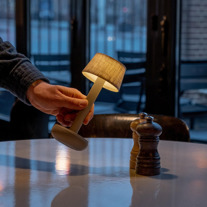 Humble Two Oplaadbare Tafellamp - Beige Linen