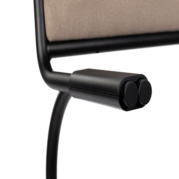 318808-x10-202305251221-C.jpg (5426743)