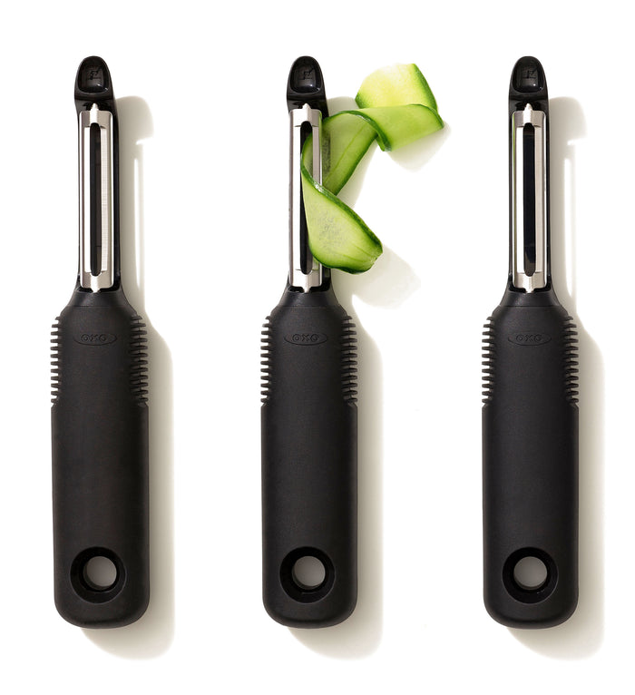 OXO Good Grips dunschiller met aardappeloog verwijderaar - zwart