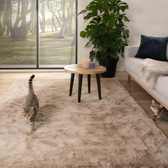 Tapeso Zacht hoogpolig vloerkleed - Comfy plus - taupe - 200x290 cm