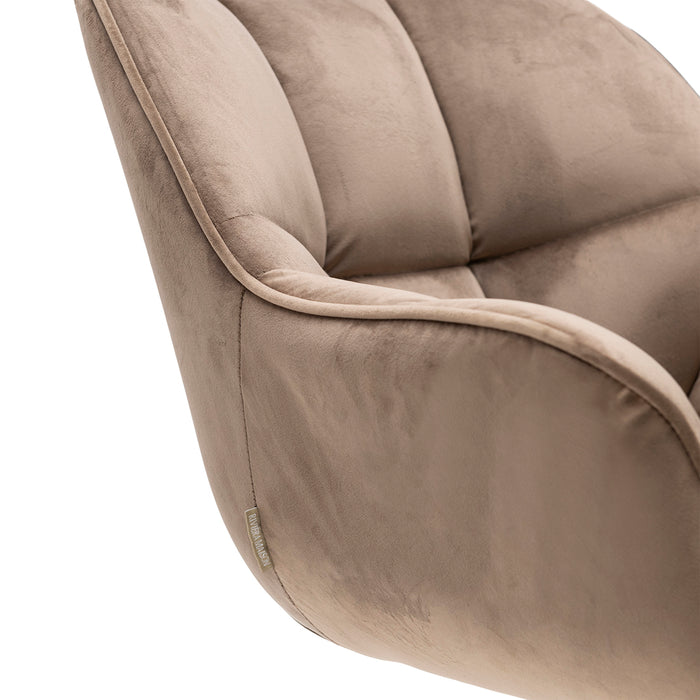 1b623dcd-f858-4fd9-bf9c-a3b45eeacc15-afbeelding6.jpg (7184021)