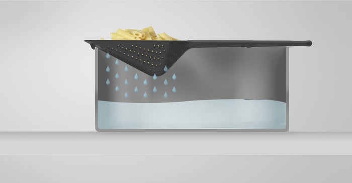 Vergiet lepel "Scoop", zwart - Joseph Joseph