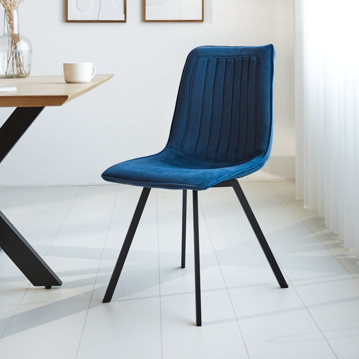 Dimehouse Eetkamerstoel Jimmy velvet blauw
