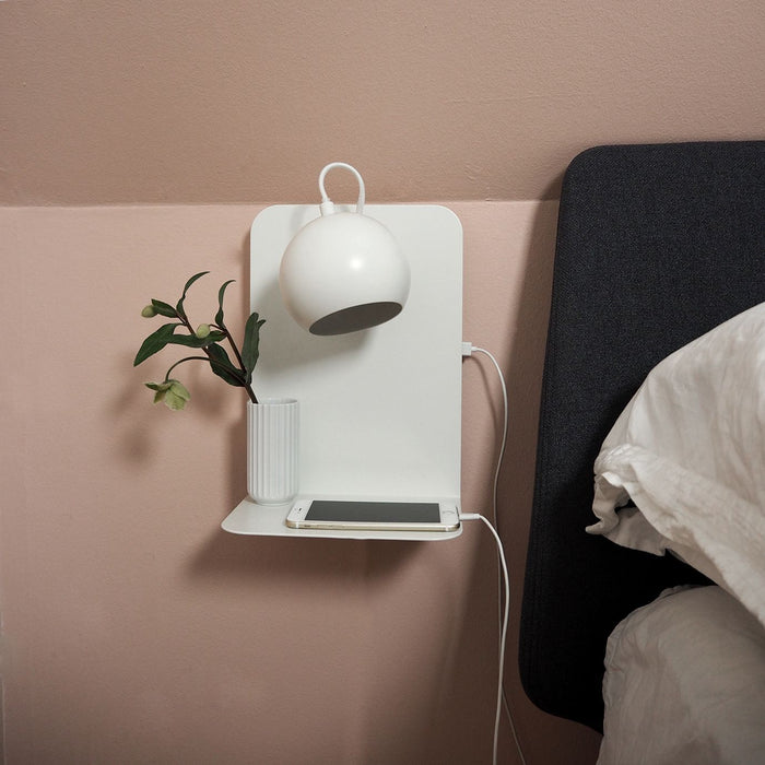 Frandsen Ball wandlamp met usb-poort mat zwart