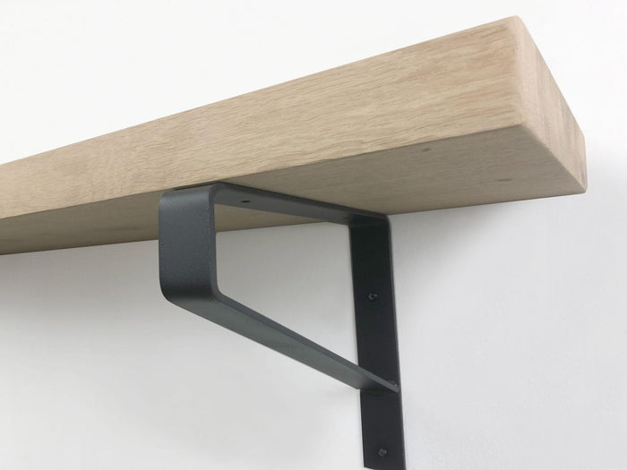 Woodbrothers Eiken wandplank massief recht 100cm op 25cm diepe dragers