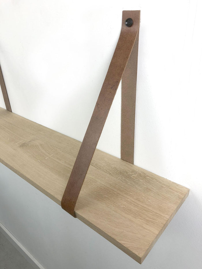 Woodbrothers Eiken 18mm wandplank recht 150x20cm + leren riem cognac