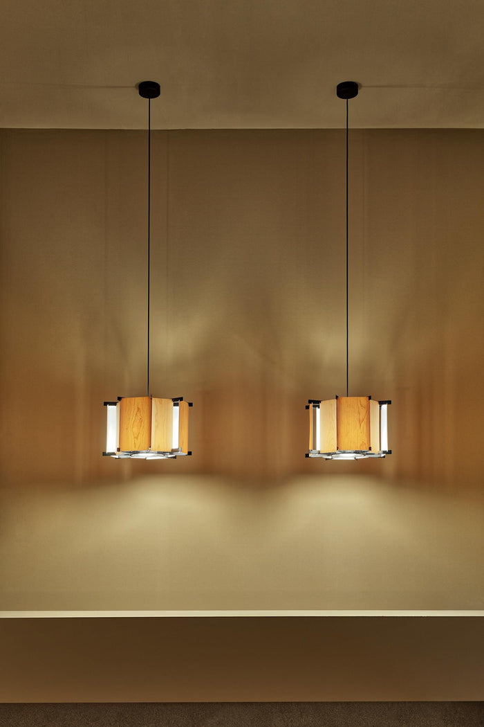 Marset MVV hanglamp Ø45 cherry wood