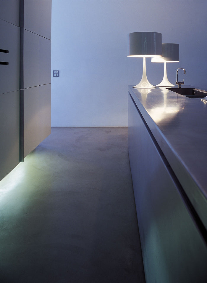 Spun Light T2 tafellamp zwart