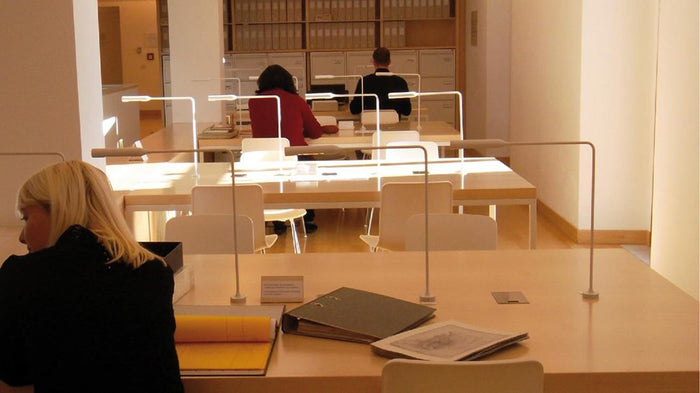 Lumina Flo grommet F46 tafellamp LED 2700K metallic brons