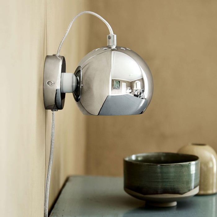 Frandsen Ball wandlamp LED metallic chroom