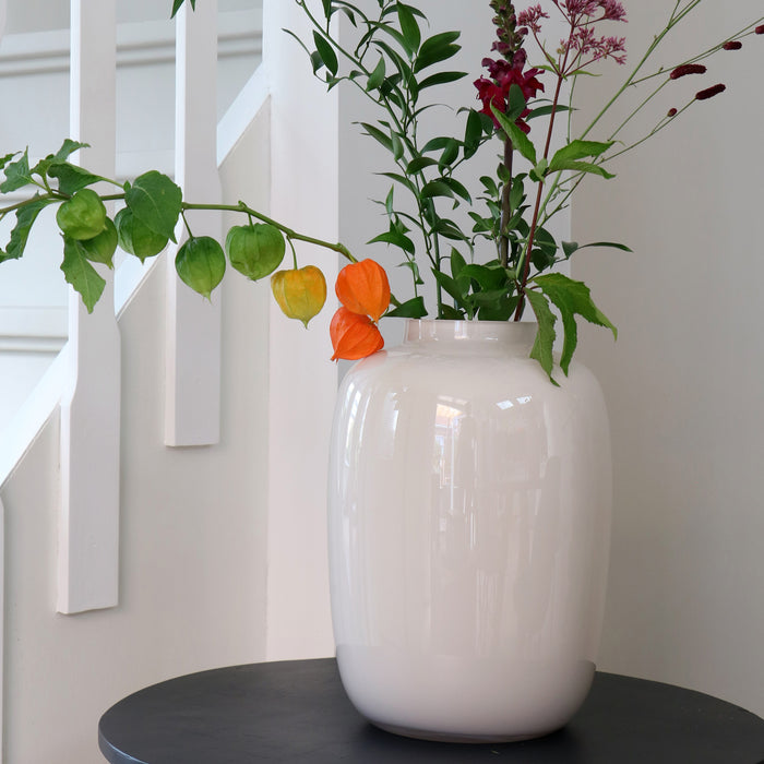 Vase The World Artic Vaas Ø 25 cm - Pastel Ivory