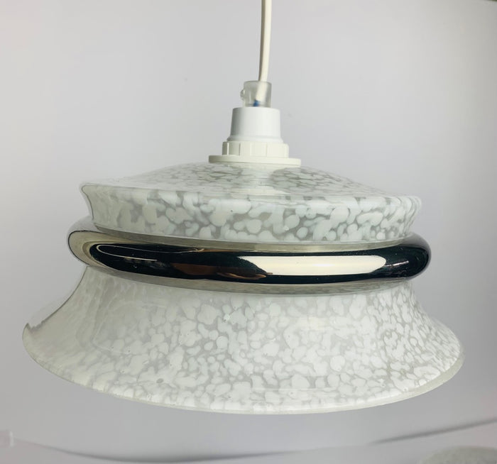 Reliving Hanglampjes Wit Gewolkt Glas Met Zilverkleurige Rand