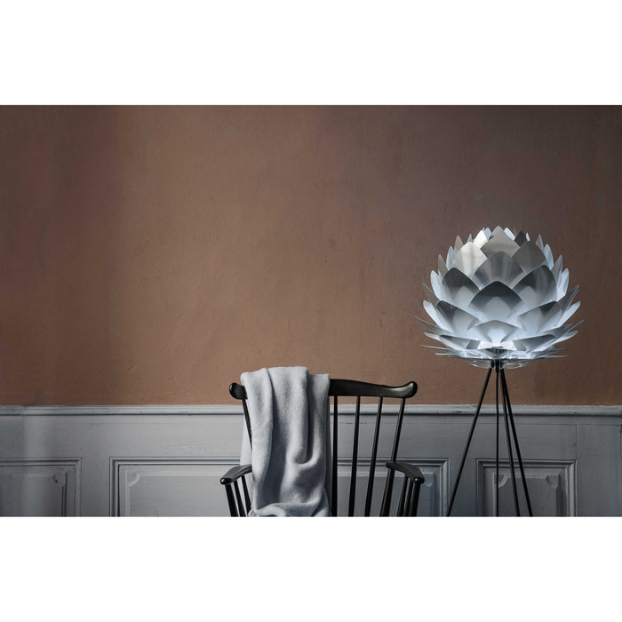 Umage Silvia Medium Tripod vloerlamp Ø50 zwart onderstel, messing