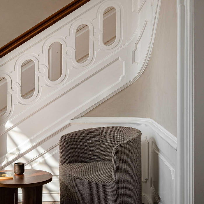 Audo Copenhagen Androgyne bijzettafel Ø50 donker eiken, Kunis Breccia