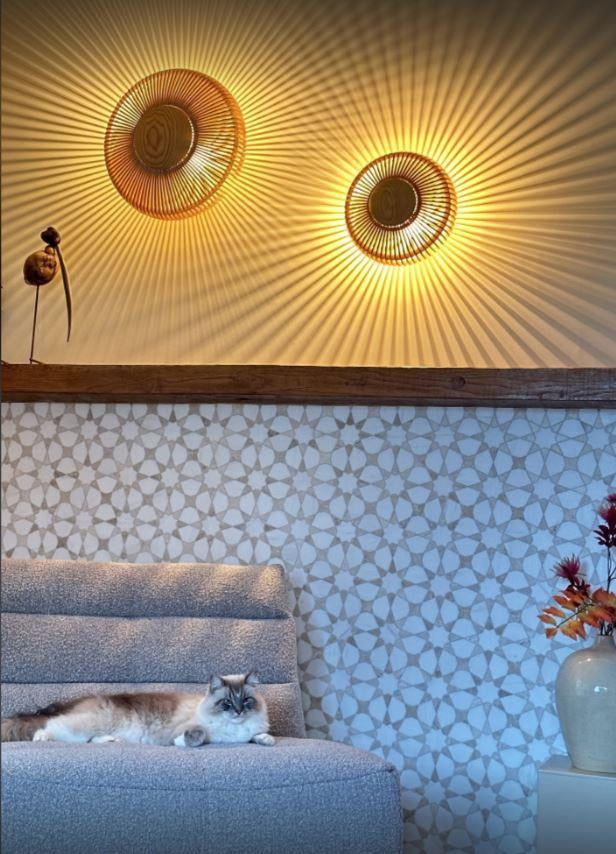 Clava Up Wood wandlamp medium Ø35 donker eiken