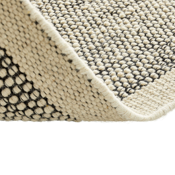 320802-x04-202312011722-C.jpg (7681083)