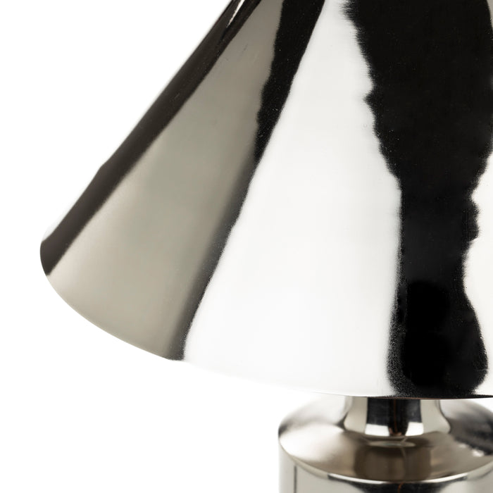 321751-x06-202312121622-C.jpg (7703542)