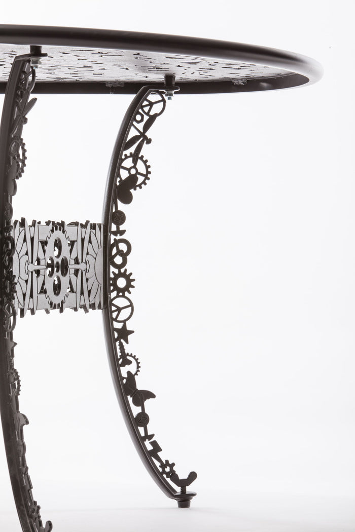 Industry Garden tuintafel ovaal 152x90 zwart