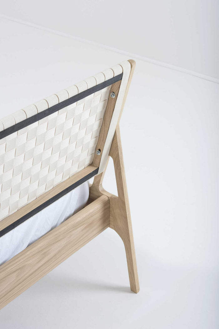 Fawn bed 140x200 whitewash cotton webbing white